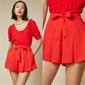 Sunday best red short